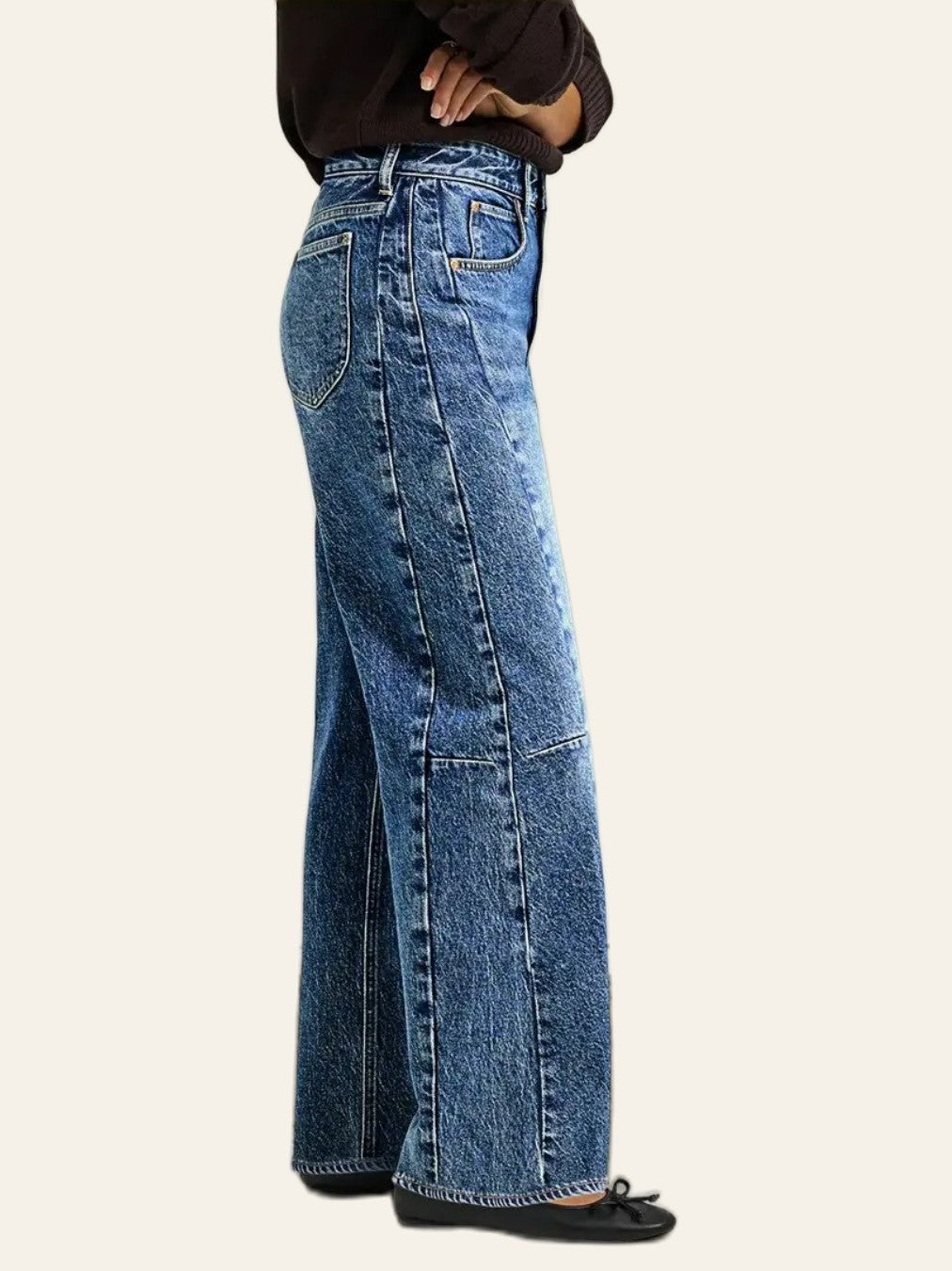 Seamed Wide-Leg Jeans