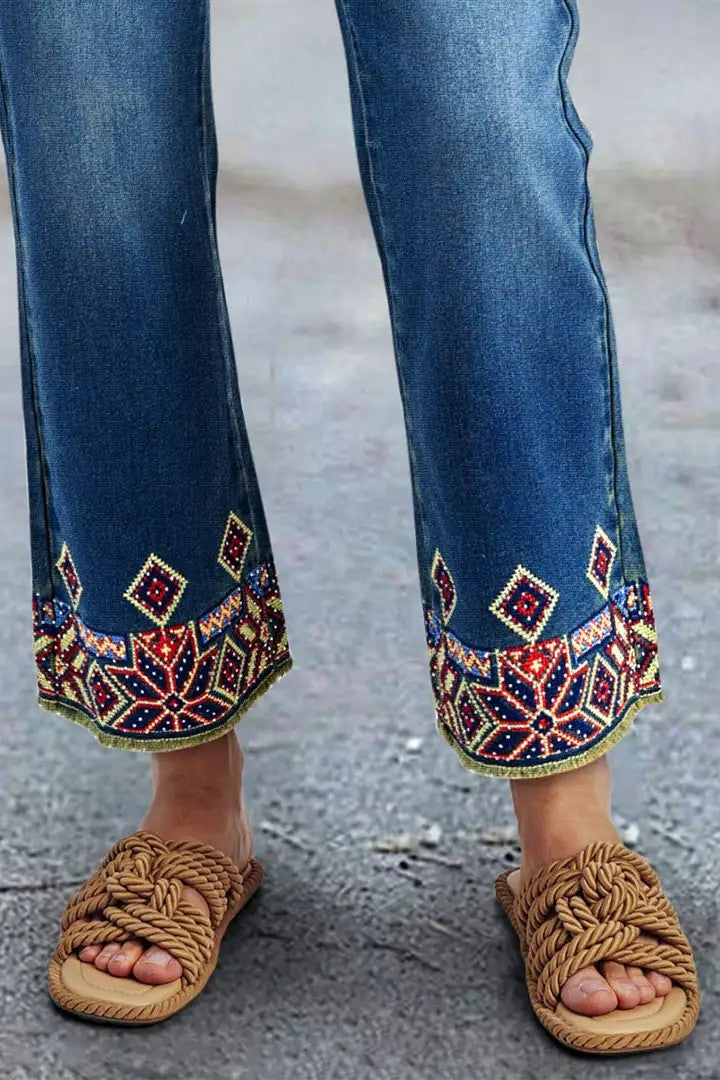 Embroidered-Hem Straight Ankle Jeans