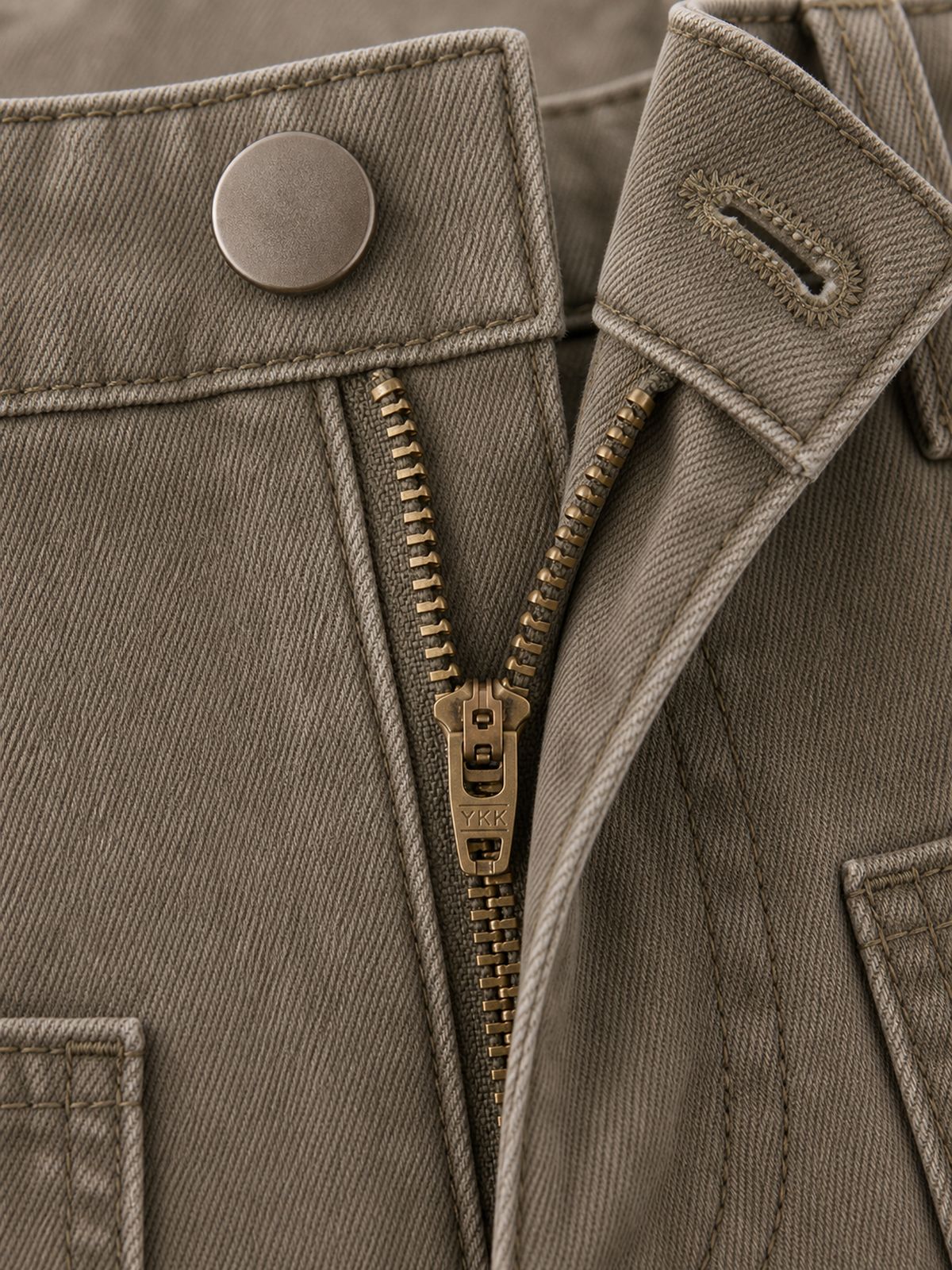 Mid-Rise Stitch Detail Barrel Crop Jeans